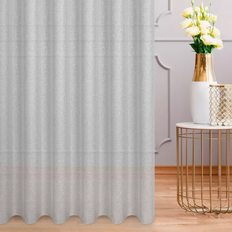 Firana szyta na taśmie fala srebrna lekko połyskująca z efektem bukli, wykończona obciążnikiem