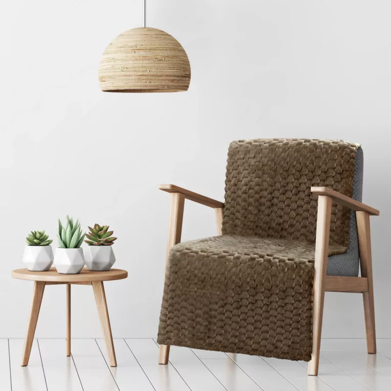 Narzuta na fotel-koc 70x160 cm ciemnobrązowa miękka i miła w dotyku z wytłaczanym wzorem 3D CINDY 6 DESIGN 91 Eurofirany