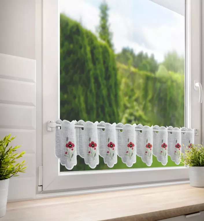 Tkanina firanowa zazdrostka z etaminy zdobiona haftowanymi kwiatami Eurofirany