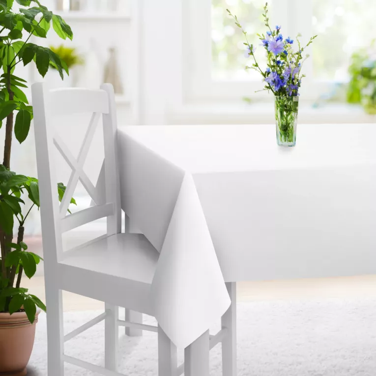 Obrus szyty naturalny z miękkiej tkaniny o naturalnym splocie w stylu ekologicznym