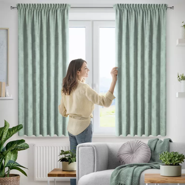 Zasłona miętowa z tkaniny welurowej 120x160 cm taśma - Dora Eurofirany