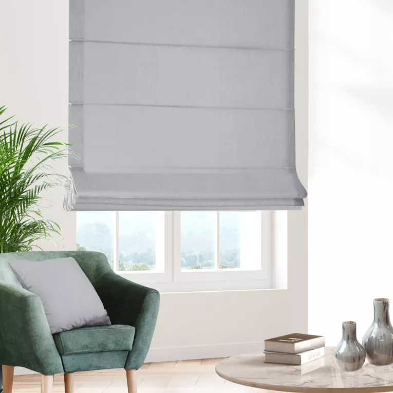 Roleta rzymska srebrna z miękkiej tkaniny o naturalnym splocie w stylu ekologicznym