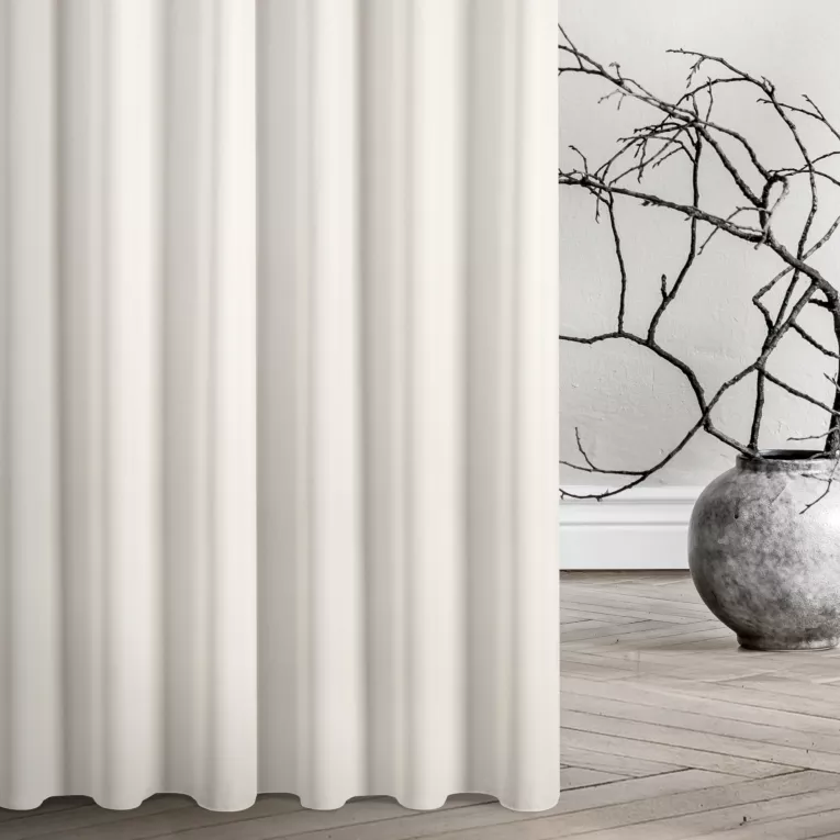 Firana szyta na tunelu LUMIERE jasnobeżowa Z MATOWEJ, MIĘKKIEJ TKANINY O GĘSTYM SPLOCIE