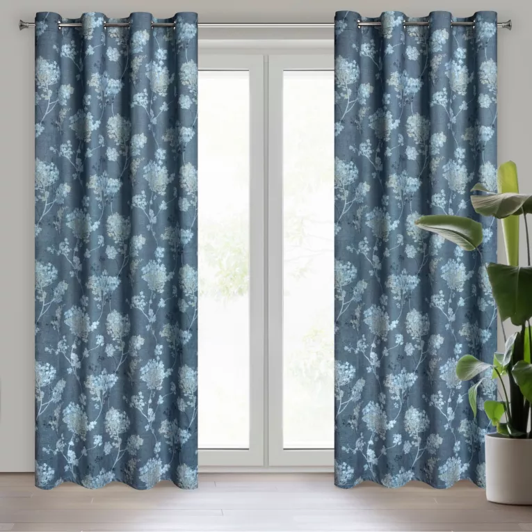 Zasłona ciemnoniebieska w kwiaty z tkaniny welwetowej 140x250 cm przelotka ANDY Design 91 Eurofirany