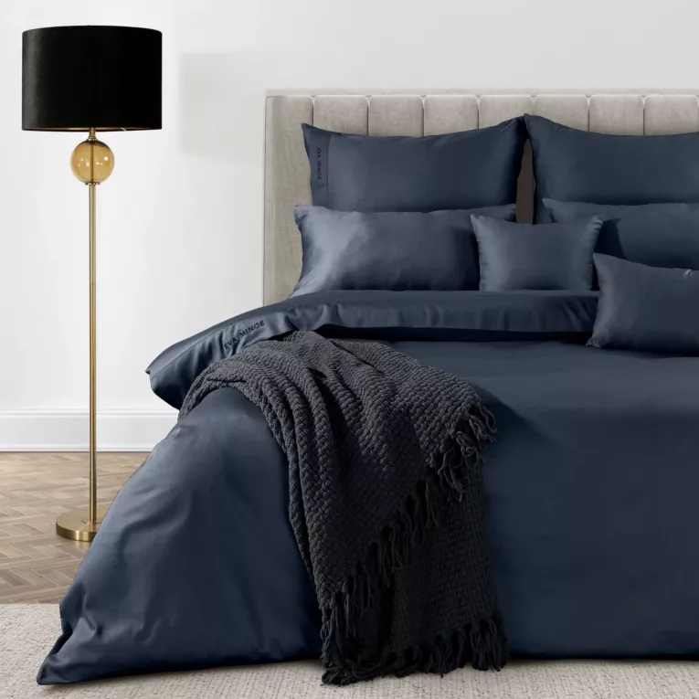 Pościel 140x200 cm z makosatyny bawełnianej kolor ciemnogranatowy Eva Minge Eurofirany
