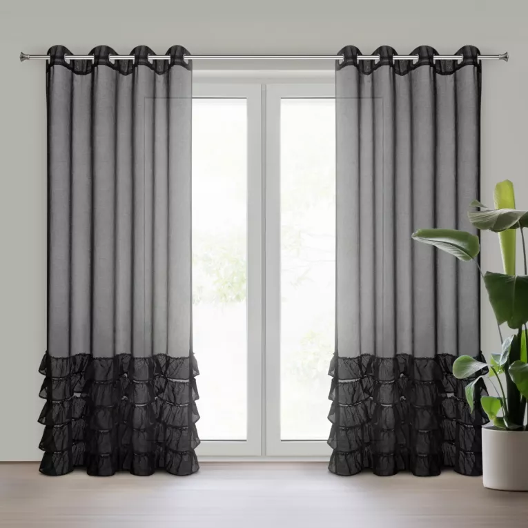 Firana czarna z etaminy zdobiona w dolnej części falbanami 140x250 cm przelotka DANI Eurofirany