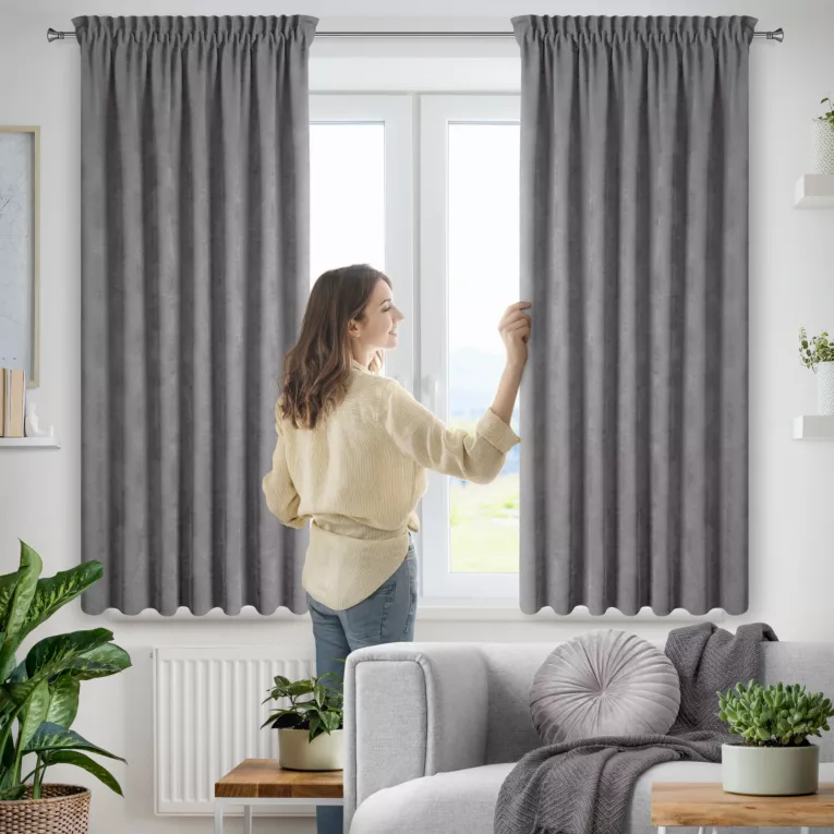 Zasłona grafitowa z tkaniny welurowej 120x180 cm taśma - Dora Eurofirany