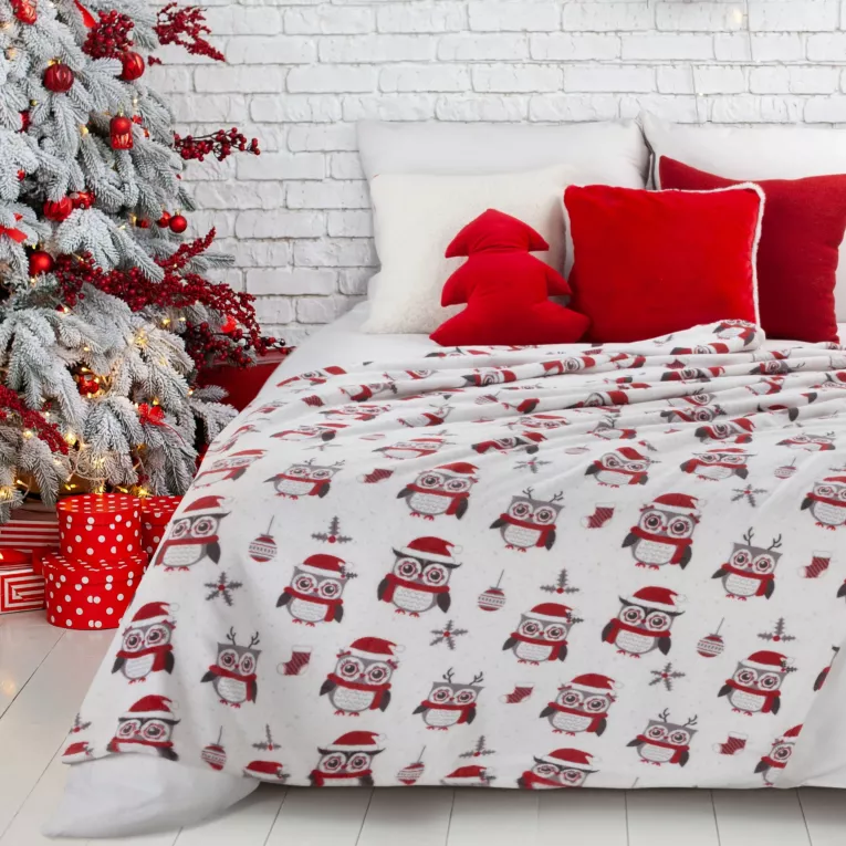 Koc  150x200 cm biało, czerwony z motywem świątecznym z sowami Eurofirany