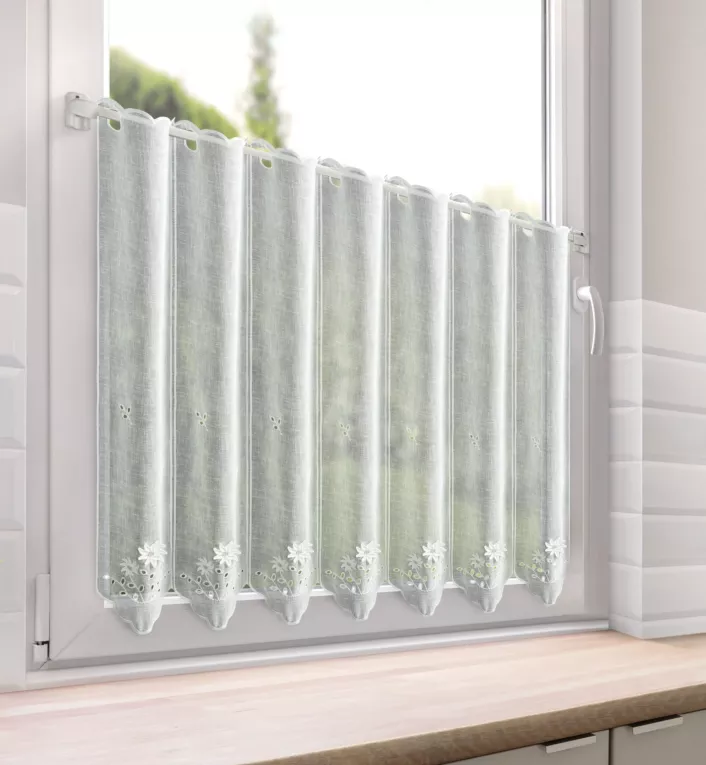 Tkanina firanowa zazdrostka zdobiona haftem drobnych kwiatów Eurofirany