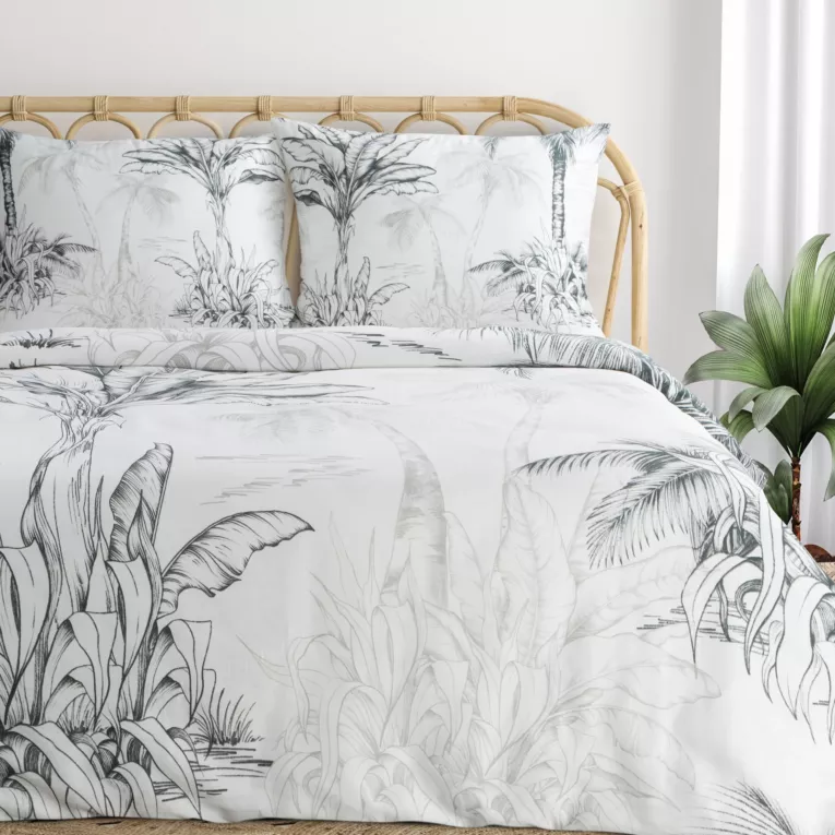 Pościel 220x200 cm komplet 3 częściowy satyna bawełniana kolor biało, beżowy zdobiony motywem roślinnym SPRING 104 Eurofirany