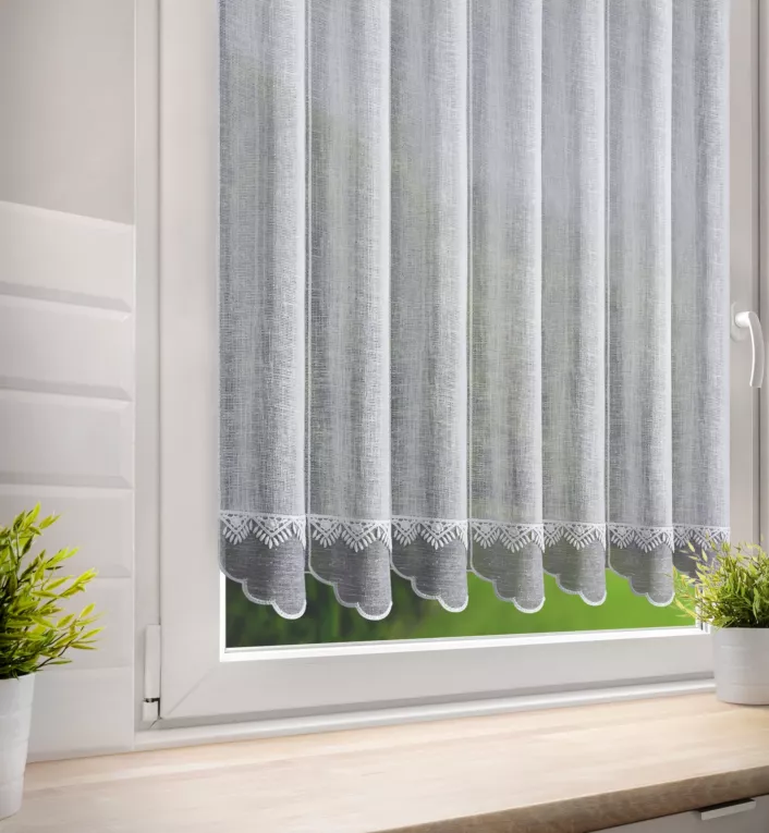 Tkanina firanowa zazdrostka z etaminy zdobiona haftem Eurofirany