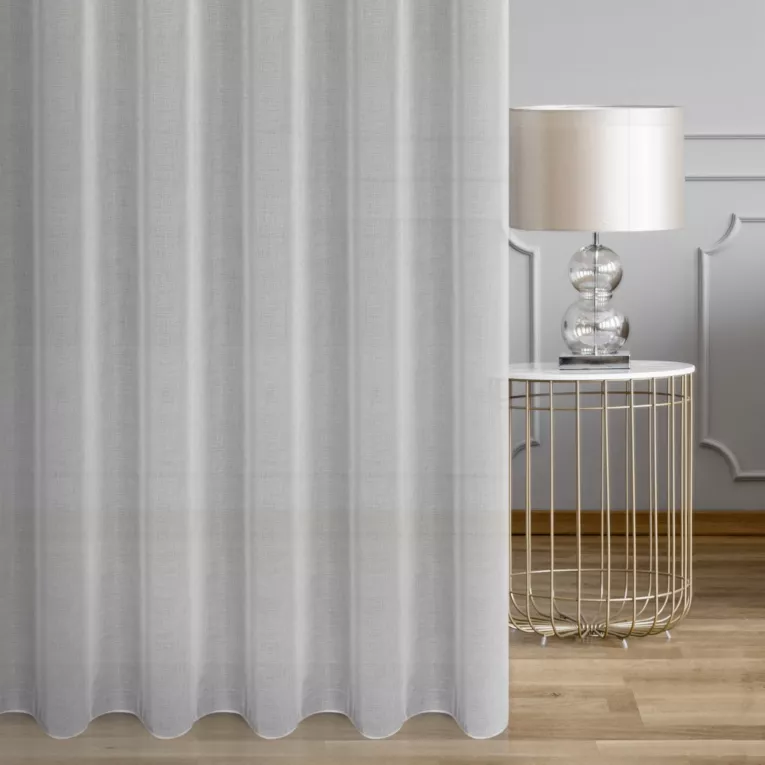 Firana szyta na taśmie 8 cm jasnoszara z cienkiej matowej etaminy, wykończona obciążnikiem