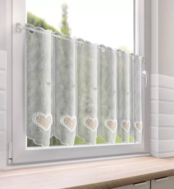 Tkanina firanowa zazdrostka zdobiona haftowaną aplikacją Eurofirany