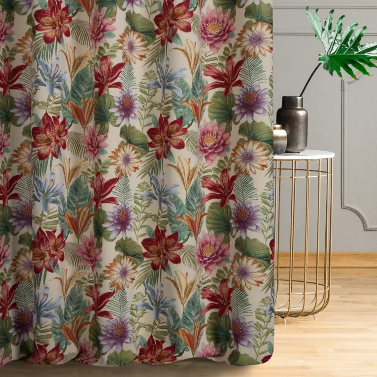 Zasłona szyta na taśmie fala beżowo czerwona z tkaniny gobelinowej w kwiatowy wzór, zawiera 20% bawełny