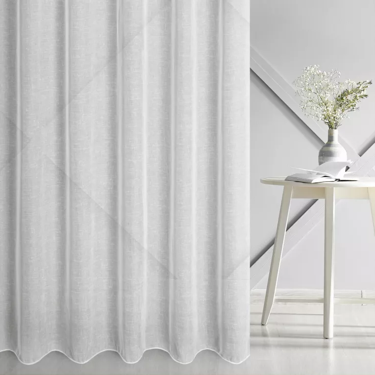 Firana szyta na taśmie 5 cm biała z matowej etaminy o naturalnym splocie w stylu eko, wykończona obciążnikiem