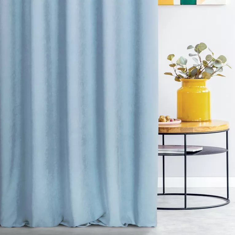 Zasłona szyta na taśmie fala ADESSA niebieska z miękkiej tkaniny o welurowej strukturze