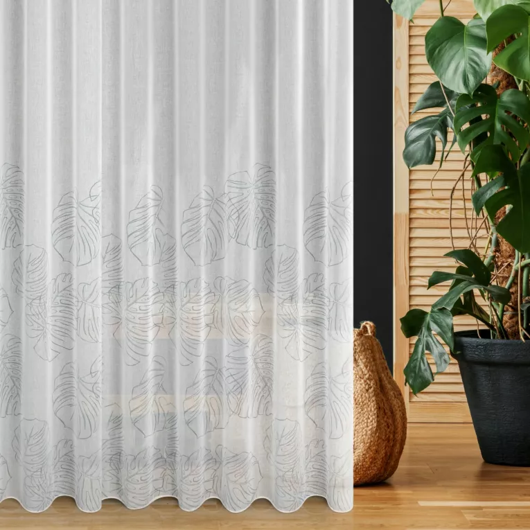 Firana szyta na taśmie 8 cm biało popielata z eleganckiej etaminy w drukowany, modny, botaniczny wzór