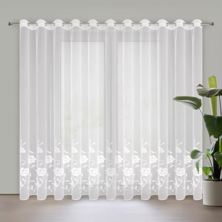 Firana biała z drobnej siateczki zdobiona haftowanymi kwiatami 350x250 cm przelotka NATALI Eurofirany