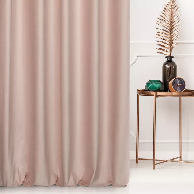 Zasłona szyta na taśmie fala jasnoróżowa z miękkiej półmatowej tkaniny welwetowej