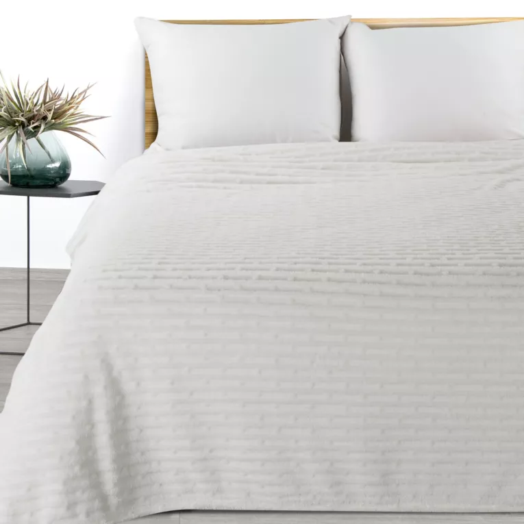 Koc  170x210 cm biały z wytłaczanym wzorem pasów LISA DESIGN 91 Eurofirany