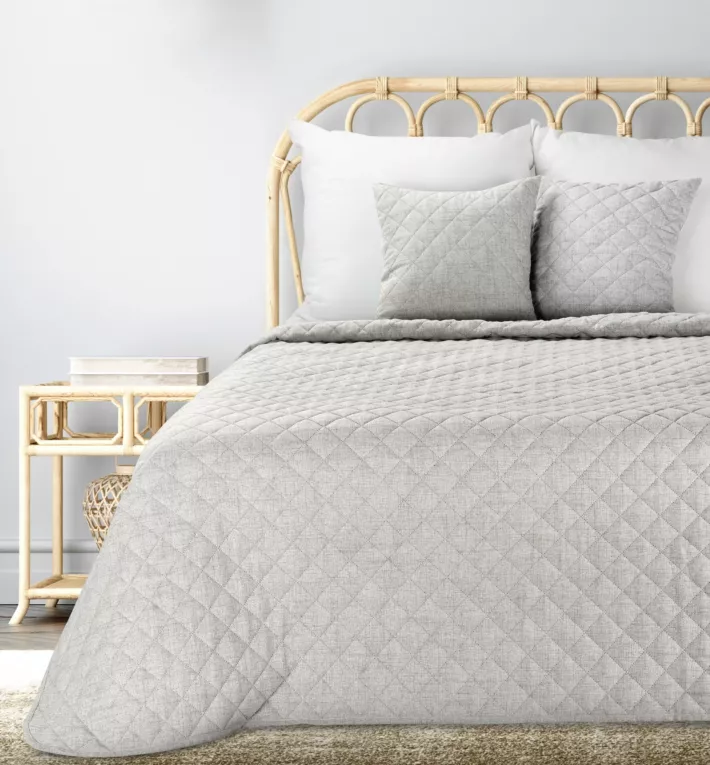 Narzuta o strukturze lnu beżowa 170x210 cm pikowana metodą hot press LEN 1 EUROFIRANY PREMIUM