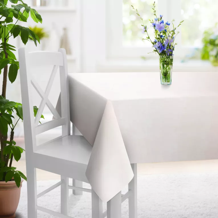 Obrus szyty DORA - HIT naturalny z miękkiej tkaniny o welurowej strukturze