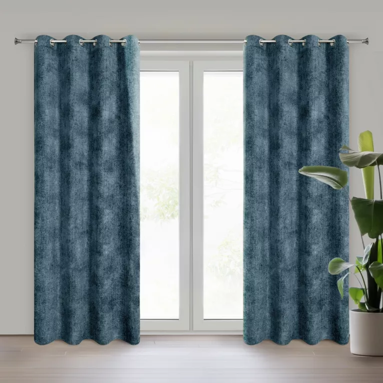 Zasłona granatowa z tkaniny szenilowej 135x250 przelotka ALETA Eurofirany