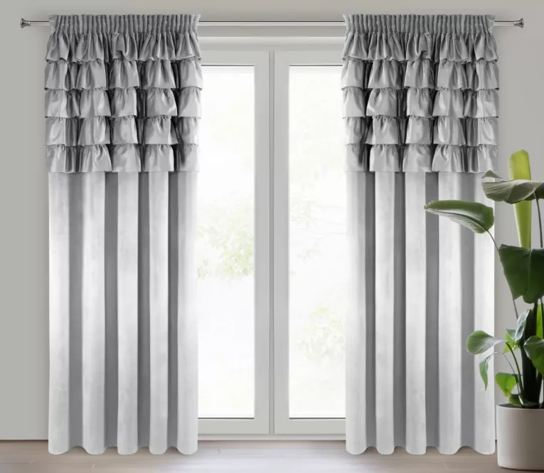 Zasłona srebrna zdobiona falbanami z welwetu 140x270 cm taśma AURA Eurofirany