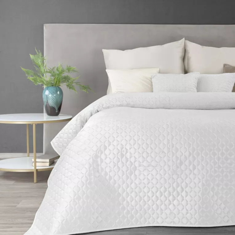 Narzuta na łóżko DIMON z matowego welwetu z pikowaniem bezszwowym Eurofirany