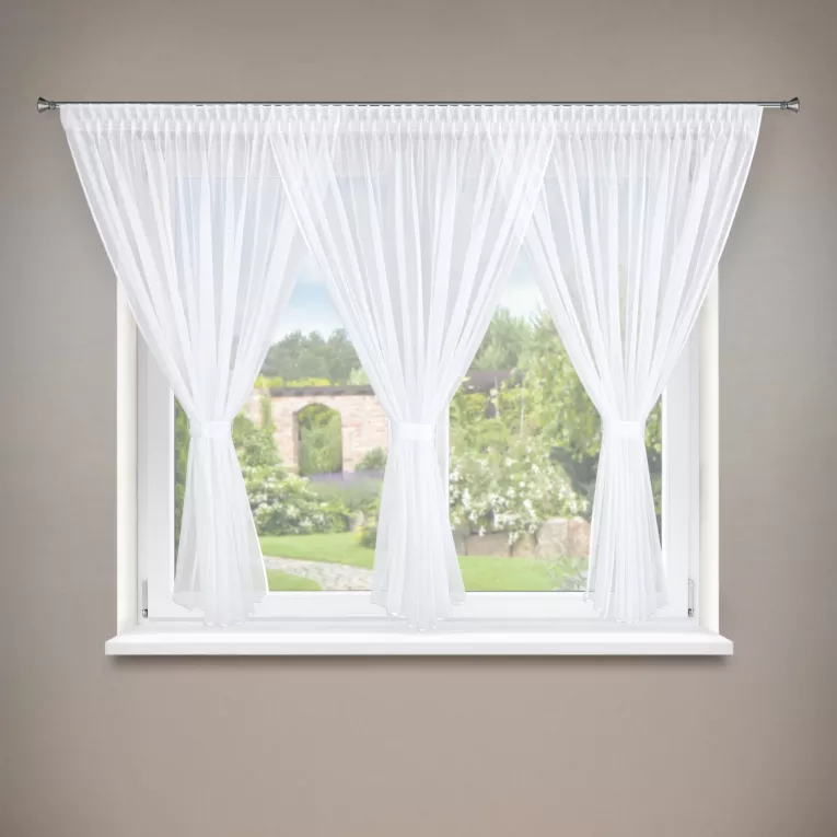 Dekoracja okienna biała z gładkiej markizety z trzema upięciami 400x160 cm taśma JOKO Eurofirany