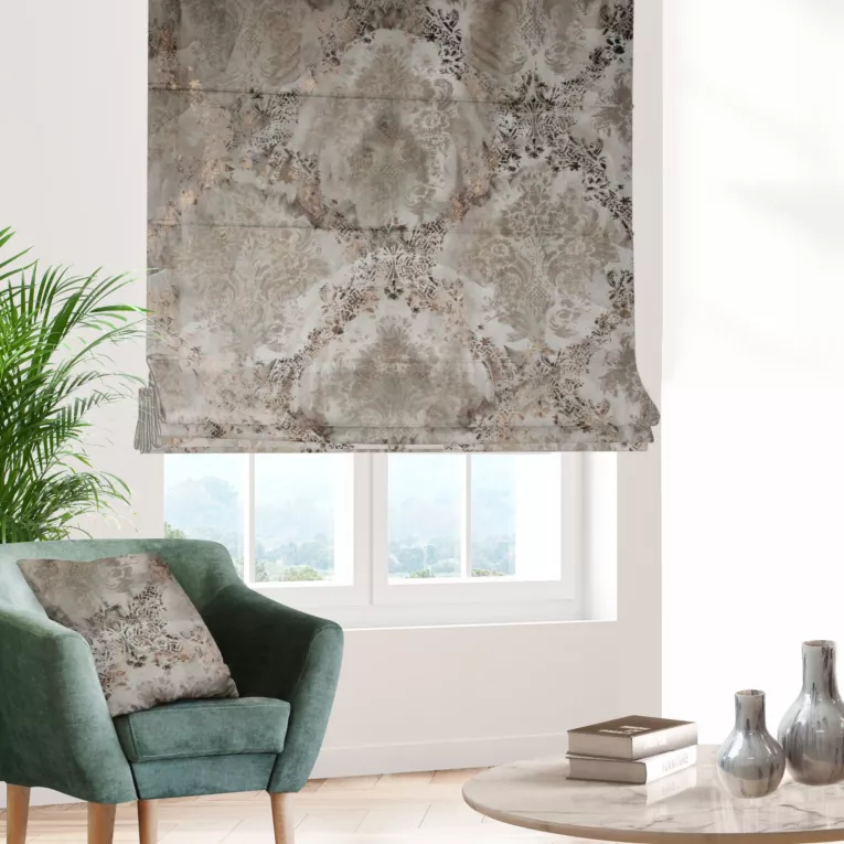 Roleta rzymska beżowo złota z grubej welwetowej tkaniny w elegancki ornamentowy wzór Italissima Eva Minge