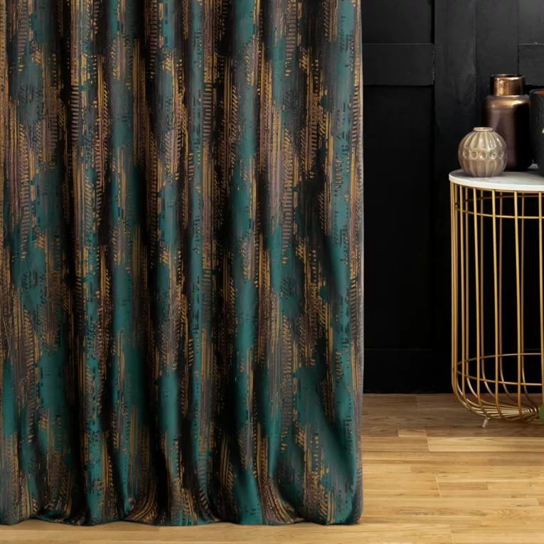 Zasłona szyta na taśmie fala turkusowa z miękko układającej się tkaniny z nowoczesnym nieregularnym wzorem