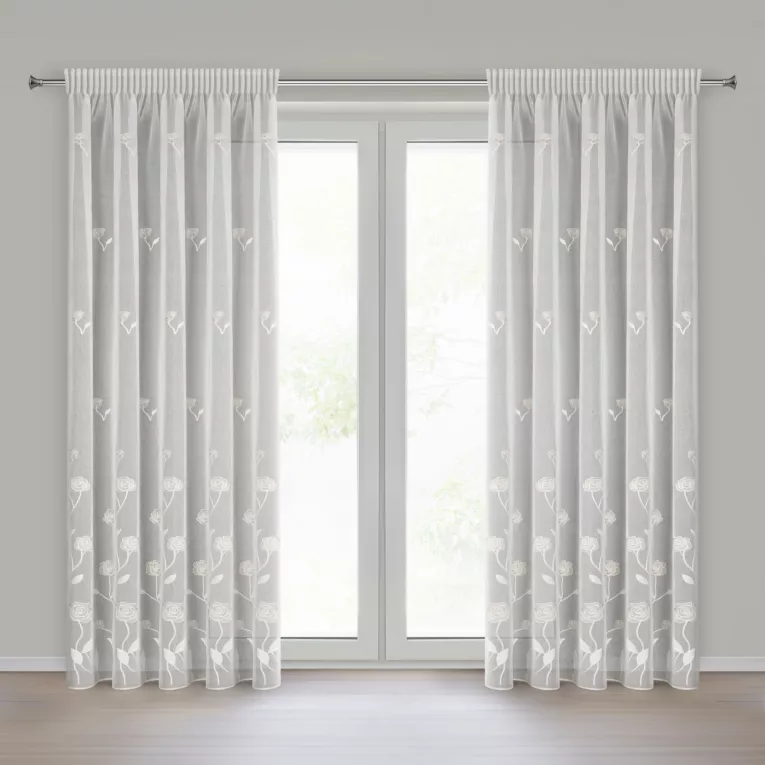 Firana kremowo, beżowa z etaminy zdobiona haftem róż 140x270 cm taśma - ROSALY Eurofirany