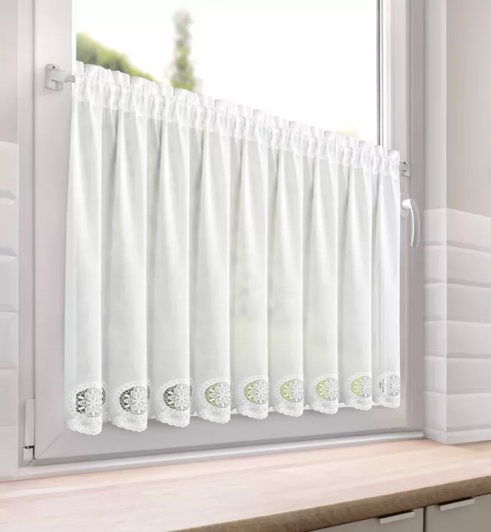 Zazdrostka biała z bawełny zdobiona ażurowym haftem 70x150 cm tunel - LILA Eurofirany