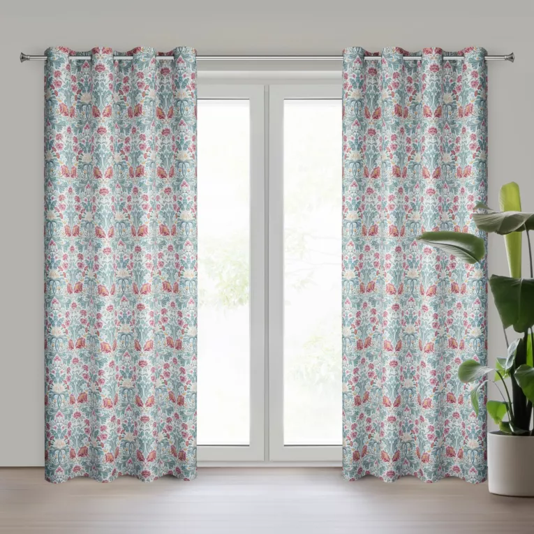 Zasłona biało, bordowa z tkaniny zaciemniającej zdobiona nadrukiem roślinnym 135x250 cm przelotki - ASHLEY Eurofirany