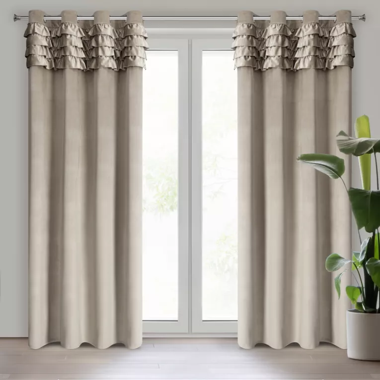 Zasłona beżowa zdobiona falbanami z welwetu 140x250 cm przelotka ERIN Eurofirany