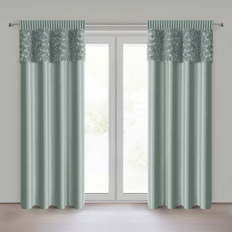 Zasłona miętowa z welwetu zdobiona aplikacją 3D róż 140x270 cm taśma - ROSES Eva Minge Eurofirany