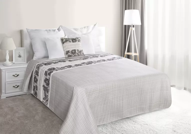 Klasyczna narzuta na łóżko wykonana techniką hot press Eurofirany