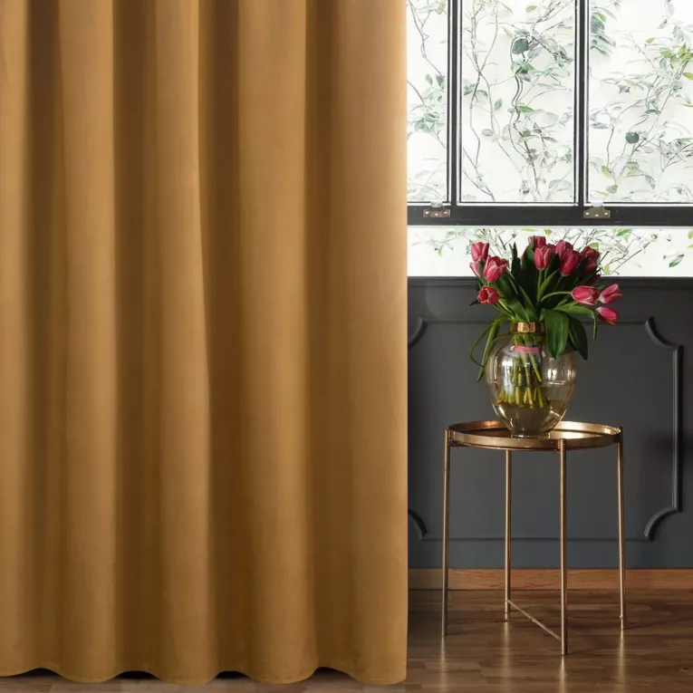 Zasłona szyta na taśmie fala złota z miękkiej tkaniny welwetowej
