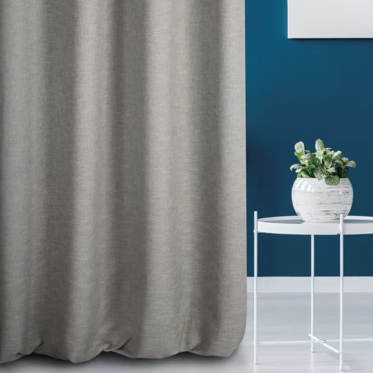 Zasłona szyta na flexach GEONOA szara z miękkiej tkaniny o naturalnym charakterze z widocznym ozdobnym splotem
