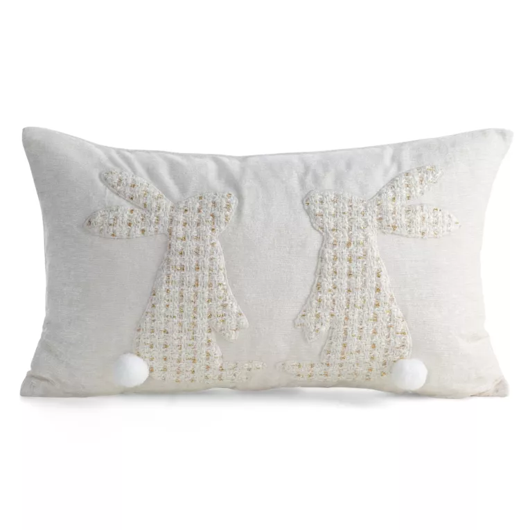 Poszewka na poduszkę 30x50 cm z szenilowej tkaniny kremowo, biała zdobiona aplikacją zajączków WIOSNA 152 Eurofirany