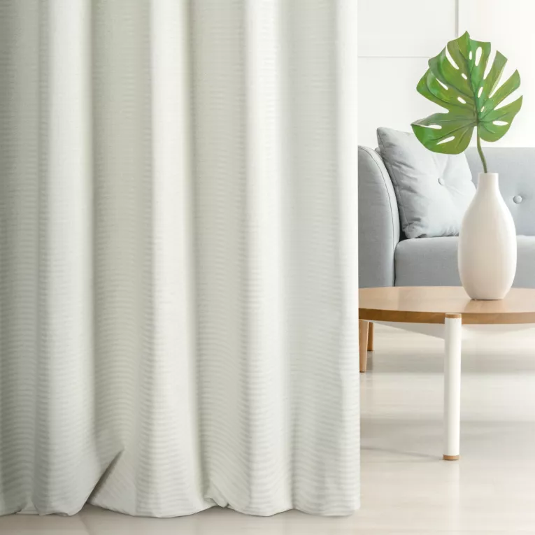 Zasłona szyta na flexach FIONA kremowo szampańska z dwustronnej tkaniny w paseczki z dodatkiem srebrnej nici