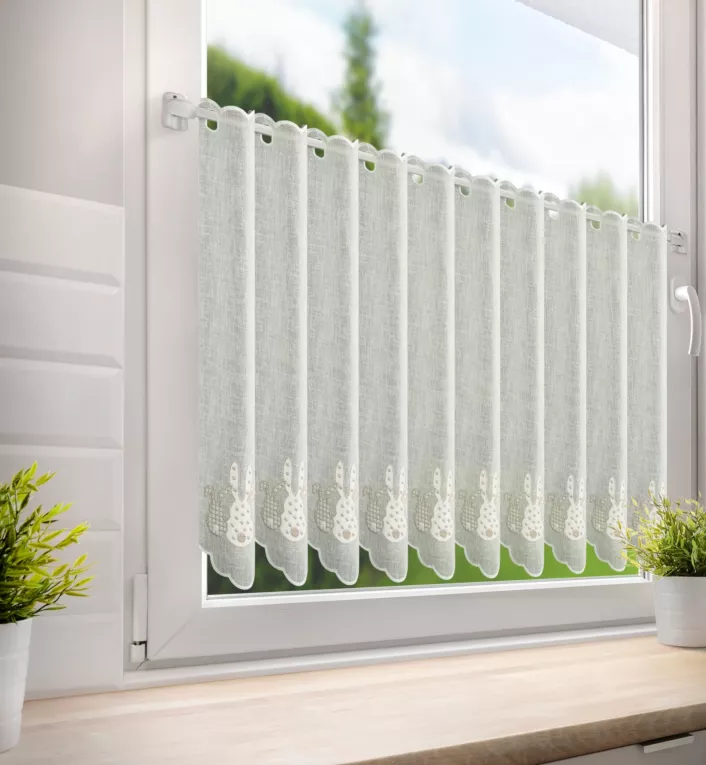 Tkanina firanowa zazdrostka z etaminy z wielkanocnym haftem zajączków Eurofirany