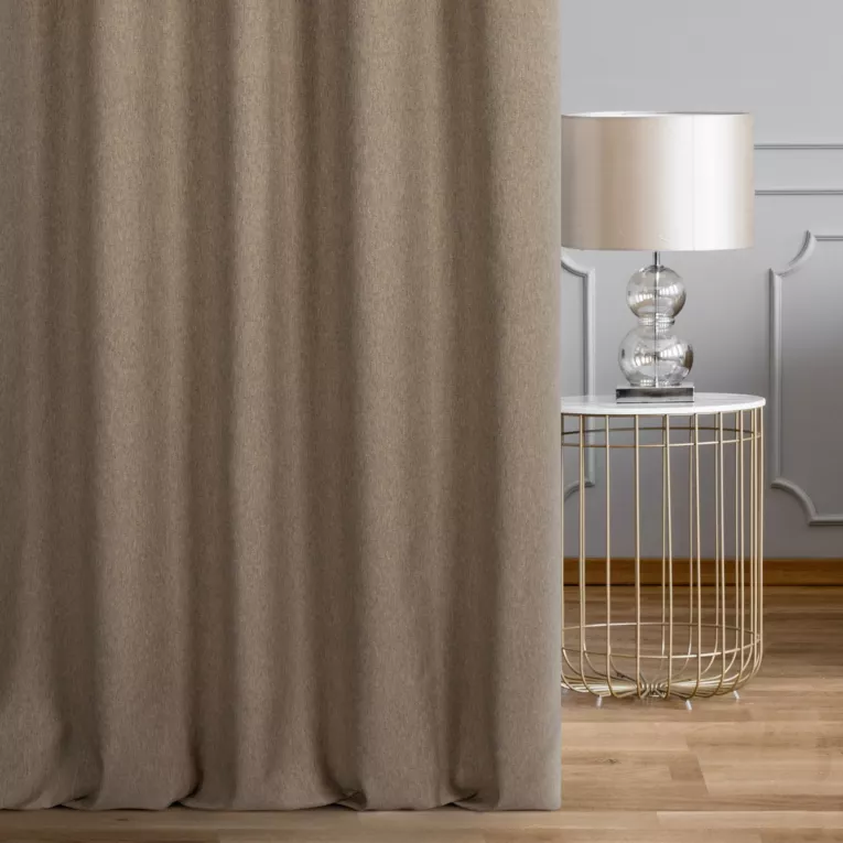Zasłona szyta na taśmie fala brązowa z tkaniny o melanżowej strukturze