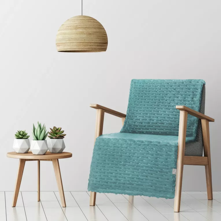 Narzuta-koc na fotel  70x160 cm miętowa z wytłaczanym wzorem pasów LISA DESIGN 91 Eurofirany