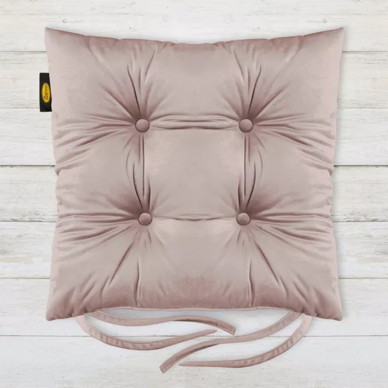 Poduszka na krzesło dwustronna 40 x 40 x 8 cm welwetowa pudrowo różowa z czterema pikowaniami Eurofirany