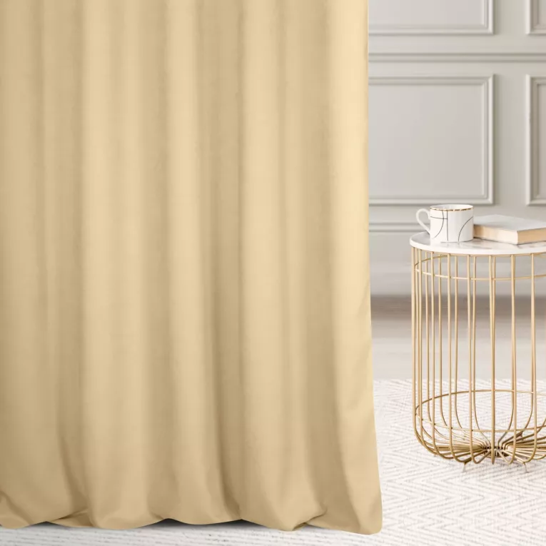 Zasłona szyta na taśmie fala kremowa z miękkiej tkaniny o welurowej strukturze