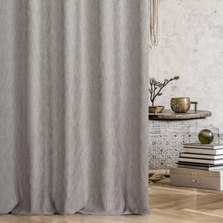 Zasłona szyta na taśmie 5 cm srebrna z tkaniny o naturalnym splocie i efektem melanżu, z dodatkiem nici metalicznej Italissima Eva Minge