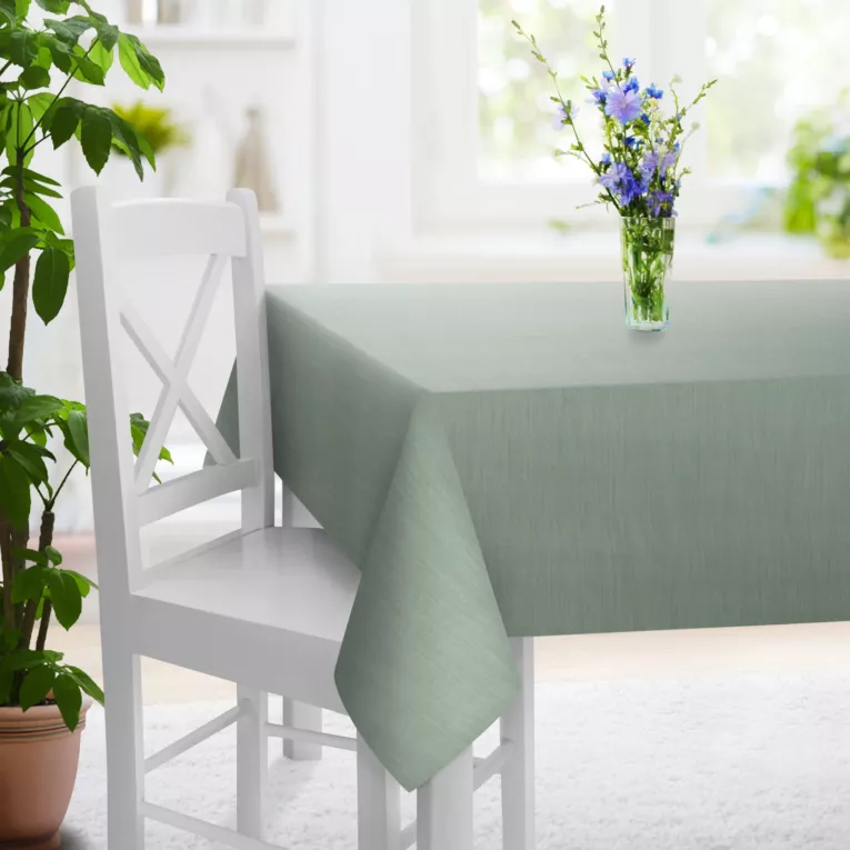 Obrus szyty miętowy z miękkiej tkaniny o naturalnym splocie w stylu ekologicznym