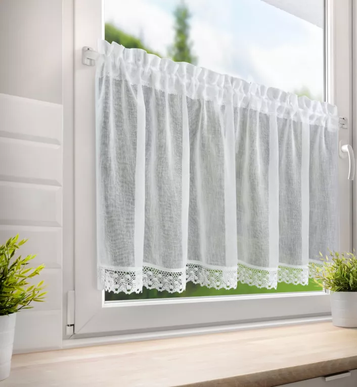 Zazdrostka biała z etaminy zdobione szeroką koronką, styl rustykalny 150x60 cm tunel LISA Eurofirany